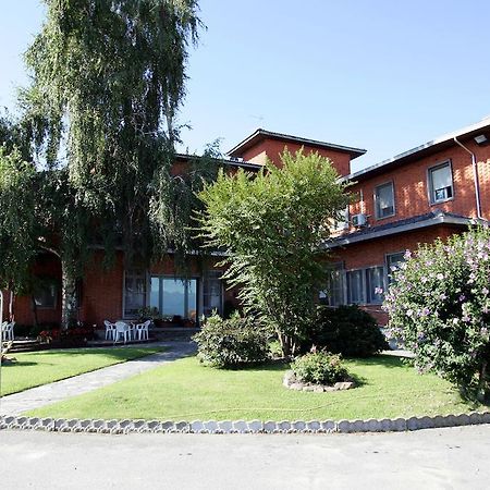 Hotel Ristorante Paladini Carisio Екстериор снимка
